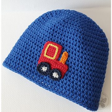 Királykék sapka traktor díszítéssel